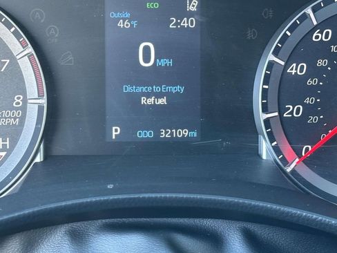 Used 2022 Toyota Highlander LE image 26