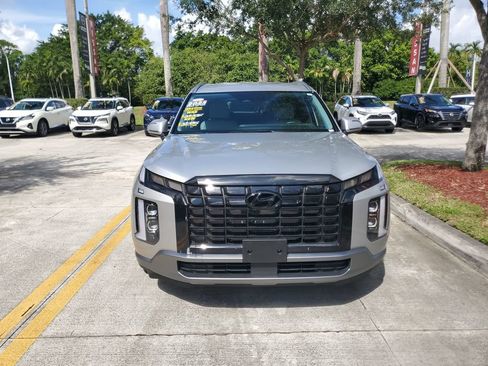 Used 2025 Hyundai Palisade SEL AWD/4WD image 2