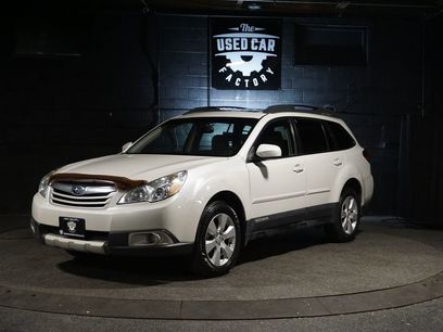 Used 2011 Subaru Outback 2.5i Limited w/ PWR Moonroof Pkg
