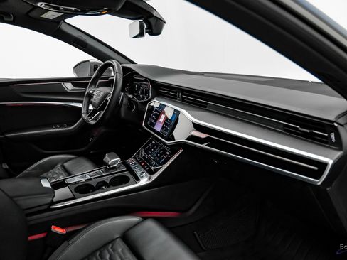 Used 2024 Audi RS 7 Performance w/ Executive Package image 42