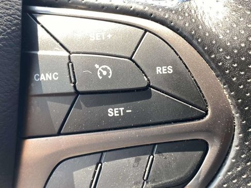 Used 2024 Dodge Durango SXT RWD image 29