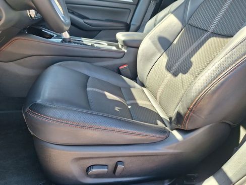 Used 2025 Nissan Altima 2.5 SR image 9