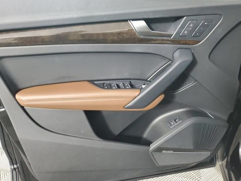 Used 2019 Audi Q5 2.0T Premium Plus AWD/4WD image 19