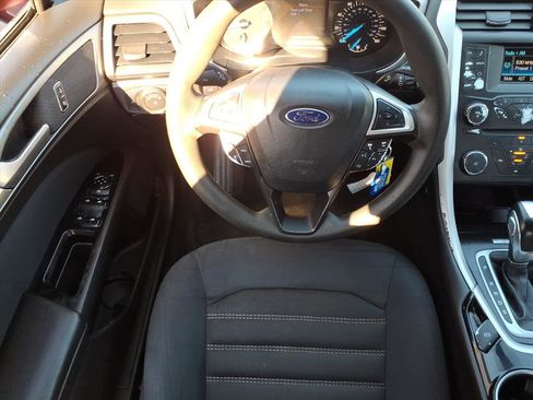 Used 2013 Ford Fusion SE image 5
