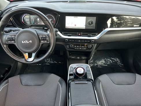 Used 2022 Kia Niro EX image 13