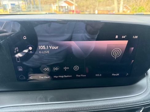 Certified 2024 Buick Encore GX Sport Touring w/ Comfort Package FWD image 22