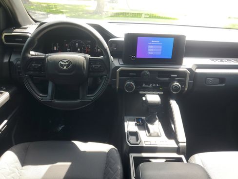 Used 2025 Toyota Tacoma SR RWD image 9