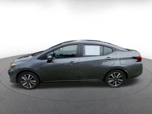 Used 2025 Nissan Versa SV FWD image 9