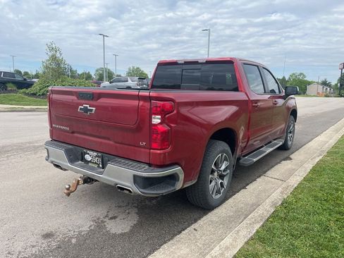 Used 2024 Chevrolet Silverado 1500 LT AWD/4WD image 3