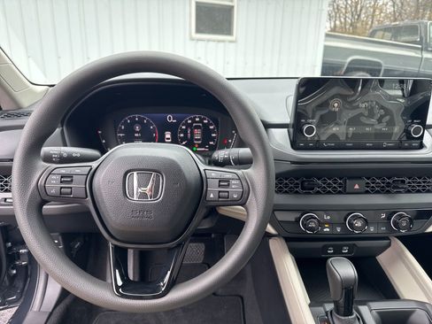 New 2025 Honda Accord LX image 7
