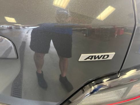 Used 2023 Hyundai Kona SE AWD/4WD image 6