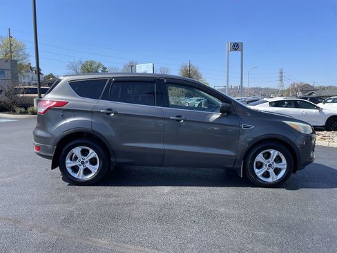 Used 2015 Ford Escape SE image 4