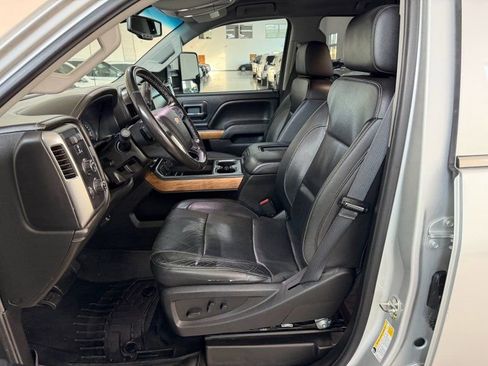 Used 2018 Chevrolet Silverado 2500 LTZ w/ Duramax Plus Package image 12