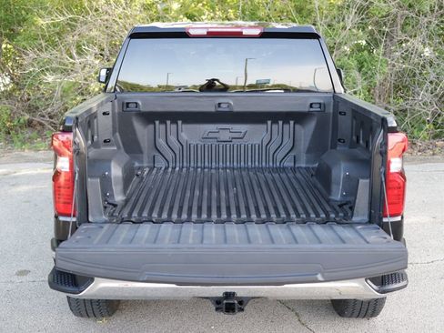 Used 2024 Chevrolet Silverado 1500 LT AWD/4WD image 27