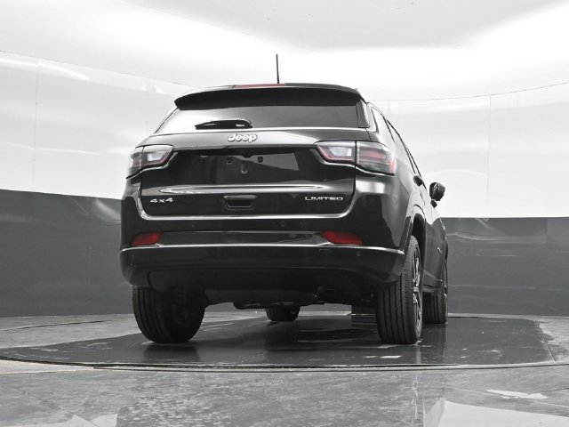 New 2025 Jeep Compass Limited w/ Elite Group AWD/4WD image 26