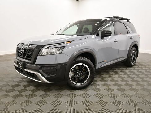 Used 2024 Nissan Pathfinder Rock Creek AWD/4WD image 2