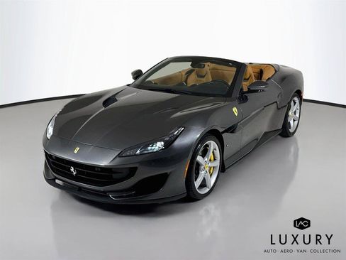 Used 2019 Ferrari Portofino RWD image 4