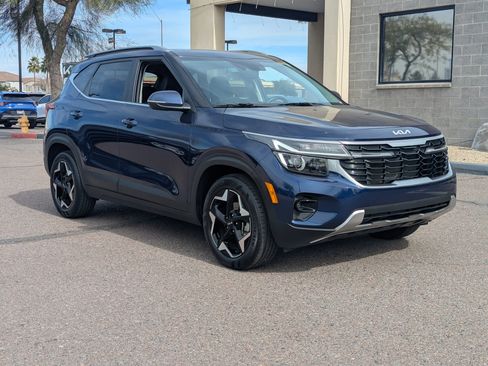 Certified 2025 Kia Seltos EX w/ EX Sunroof Package image 35