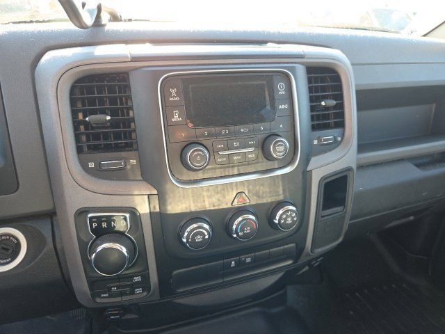 Used 2017 RAM 1500 Express AWD/4WD image 12