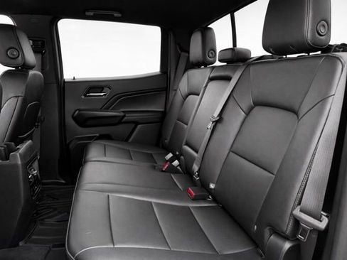 Used 2023 GMC Canyon Elevation w/ Elevation Premium Package AWD/4WD image 12