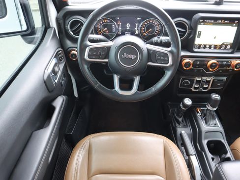 Used 2021 Jeep Wrangler Unlimited Sahara image 21