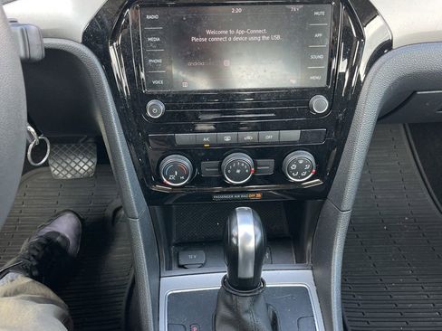 Used 2020 Volkswagen Passat 2.0T S image 6