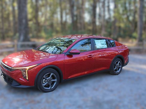 New 2026 Kia K4 LXS image 4