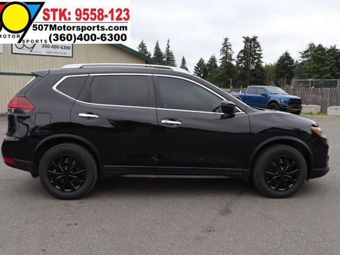Used 2019 Nissan Rogue SV AWD/4WD image 10
