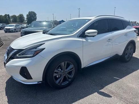 Used 2024 Nissan Murano Platinum w/ Cargo Package AWD/4WD image 2
