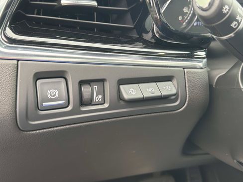 Used 2021 Cadillac XT6 Premium Luxury FWD image 31