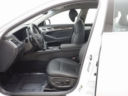 Used 2019 Genesis G80 3.8 image 5