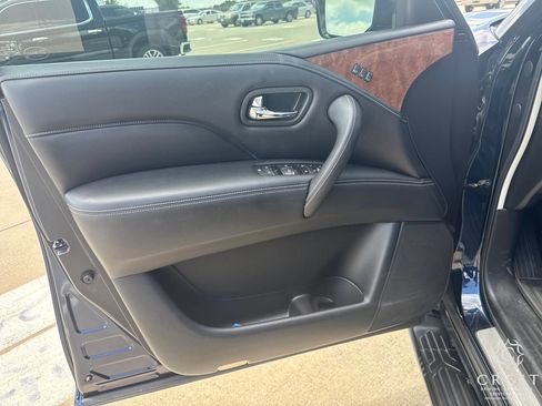 Used 2019 INFINITI QX80 Luxe w/ 22" Wheel Package RWD image 10