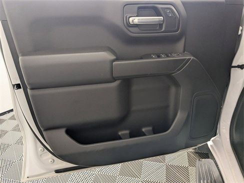 Certified 2022 Chevrolet Silverado 1500 Custom Trail Boss w/ LPO, Dark Essentials Package image 6