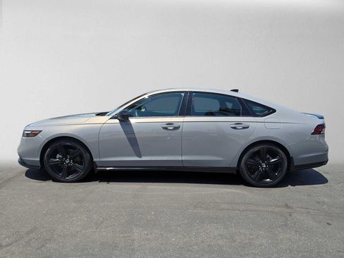 Used 2025 Honda Accord Sport image 6