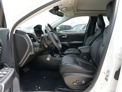 Used 2022 Jeep Cherokee Limited AWD/4WD image 15