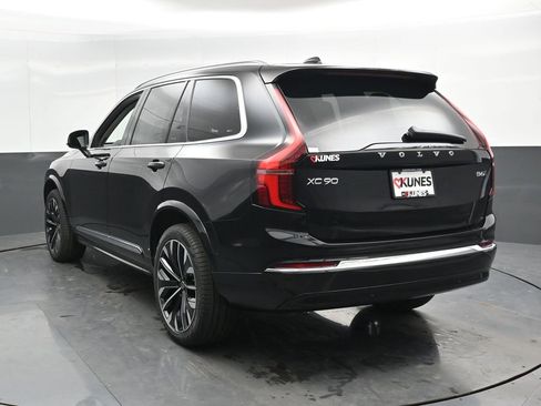 New 2026 Volvo XC90 B6 Ultra w/ Protection Package AWD/4WD image 8