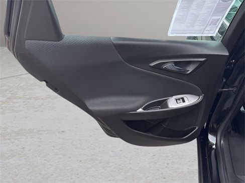 Used 2023 Chevrolet Malibu LT image 17