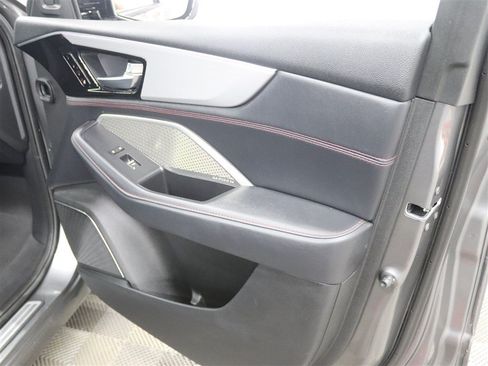 Used 2022 Acura MDX Type S AWD/4WD image 37