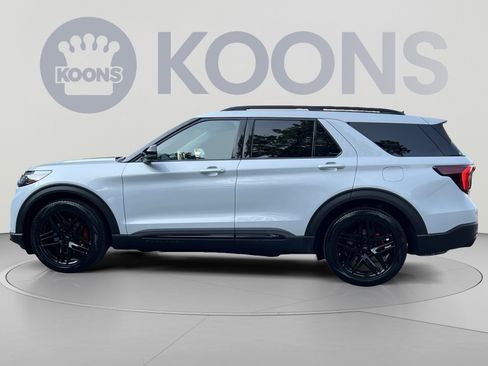 Used 2026 Ford Explorer ST w/ Sun And Sound Package AWD/4WD image 7