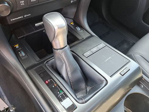 Used 2022 Lexus GX 460 Premium w/ Premium Package image 28