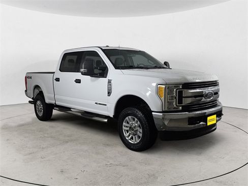 Used 2017 Ford F250 XLT image 7