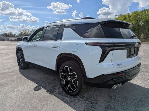 New 2026 Chevrolet Traverse High Country image 5