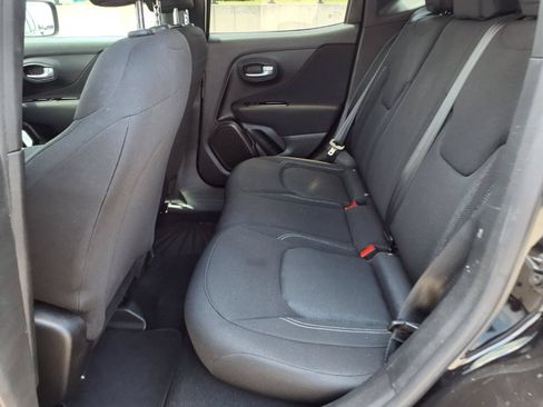 Used 2020 Jeep Renegade Sport FWD image 18