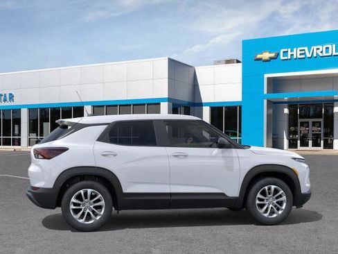 New 2026 Chevrolet TrailBlazer LS w/ LS Convenience Package AWD/4WD image 5