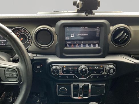 Used 2020 Jeep Wrangler Unlimited Sport AWD/4WD image 9