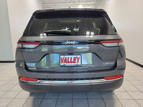 Certified 2024 Jeep Grand Cherokee Limited AWD/4WD image 10