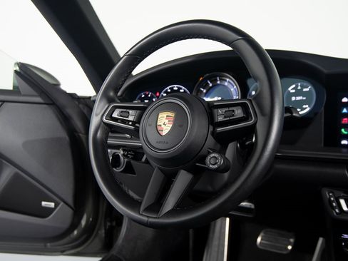 Certified 2022 Porsche 911 Carrera image 32