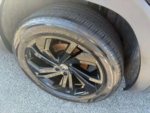 Used 2023 Volkswagen Atlas SE w/ Panoramic Sunroof Package image 30