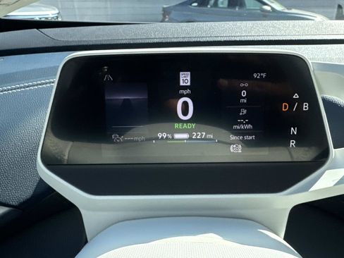 Used 2023 Volkswagen ID.4 Pro S image 21