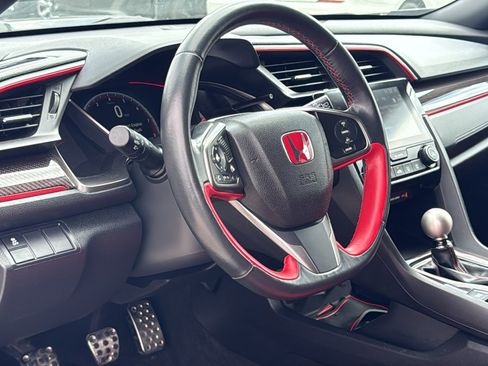 Used 2018 Honda Civic Type R image 10